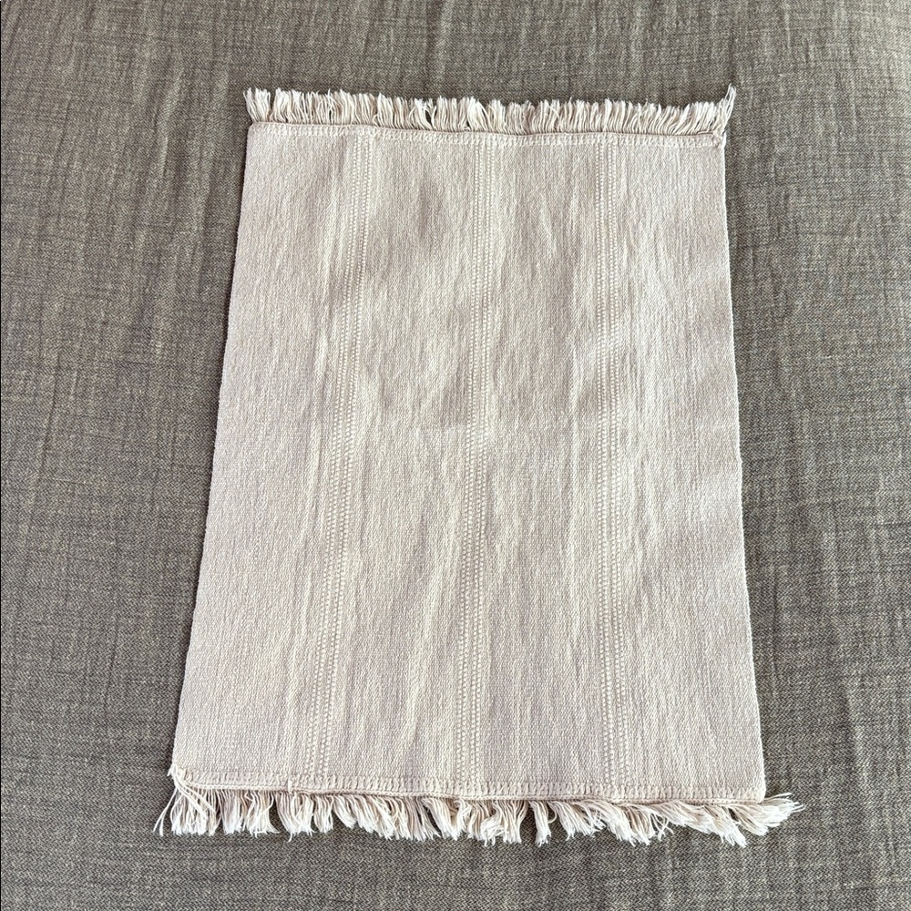 Simple Woven Cotton Rug - Picture 2 of 4